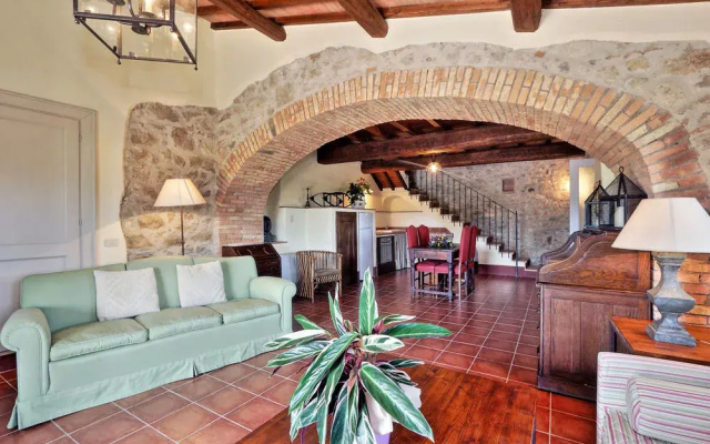 Trianon Country Residence