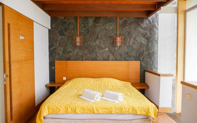 Vila Air Natural Resort Lembang – Guest Rooms – Parompong