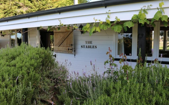 St Leonards Vineyard Cottages — 5-star hotel in Blenheim