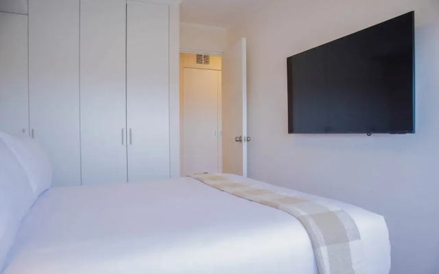 w Alluring 2BR w Balcony in Barranco