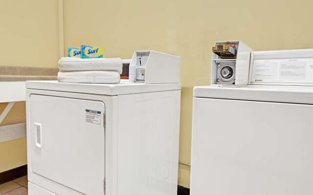 Days Inn By Wyndham Woodland