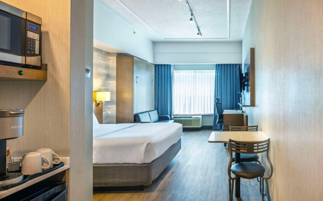 Quality Inn & Suites Levis