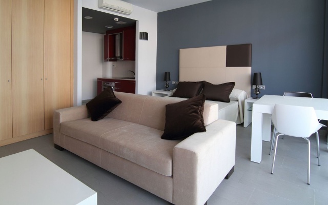 Apolo Suites Rentalmar