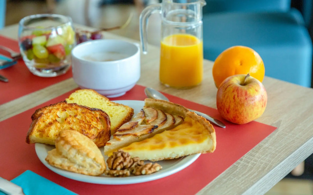 Brit Hotel Confort Amiens