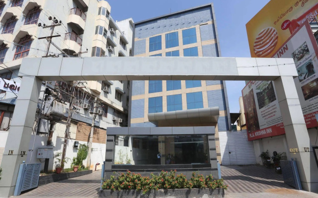 OYO Premium Near Trichy Railway Station