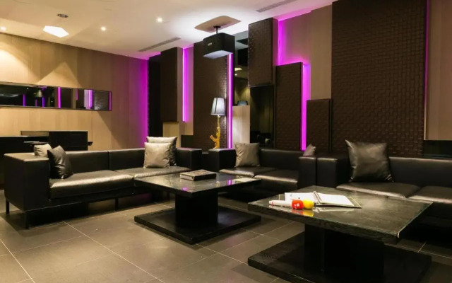 M hotel