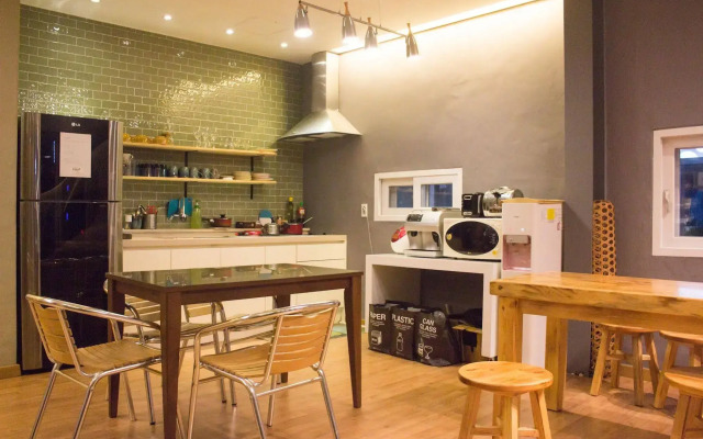 Kidari Guesthouse