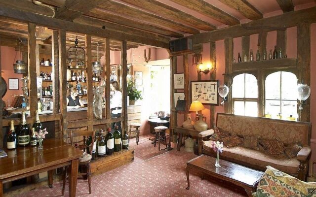 The Farmhouse at Redcoats Restaurant & Hotel