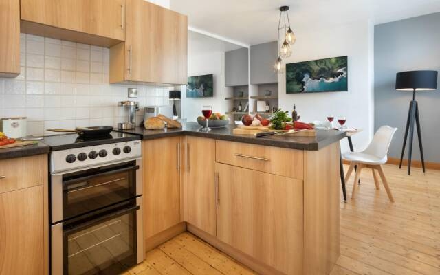 Ellerthwaite Place- 2 Bedroom House With Hot Tub