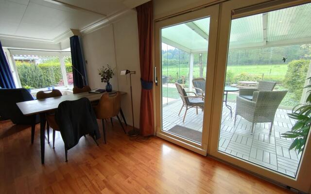 Inviting bungalow in Gelderland with garden