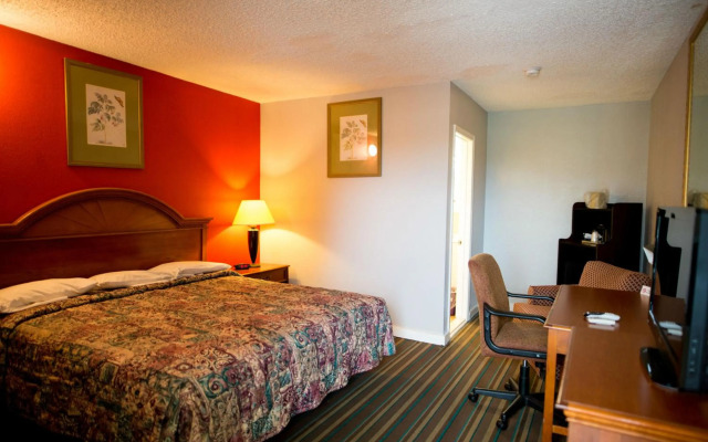 Scottish Inn and Suites