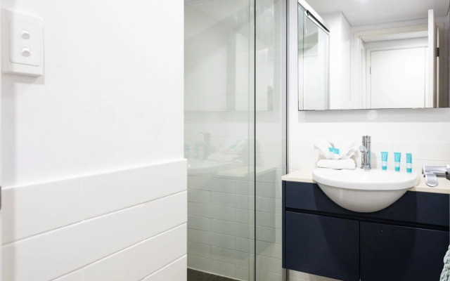 Stunning Sea Views Azura 7 Airlie & Wifi