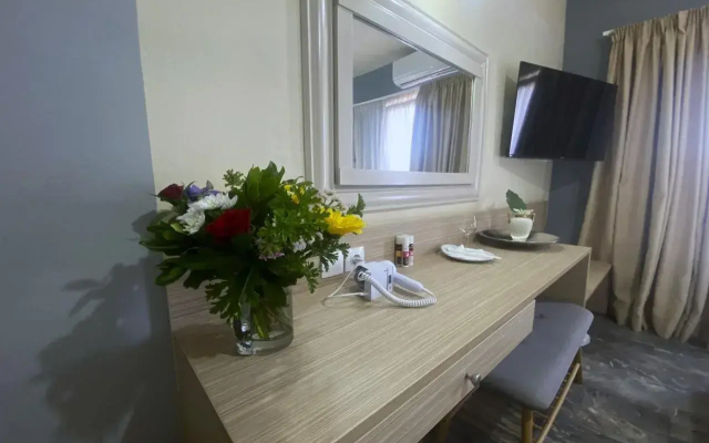 Thalia deco City & Beach Hotel