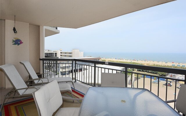 Beach Hollow 425 Lekites Ave by Long & Foster