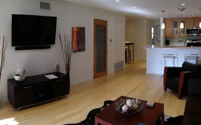 Detroit Villa