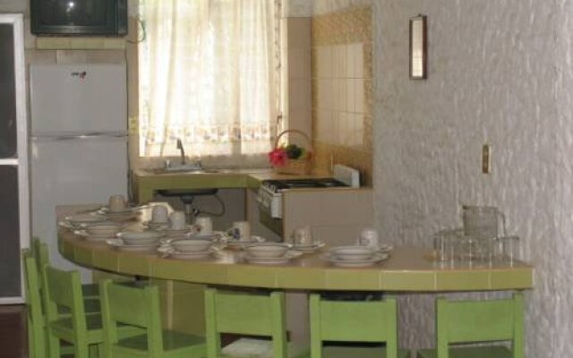 Hotel y Suites Bugambilias