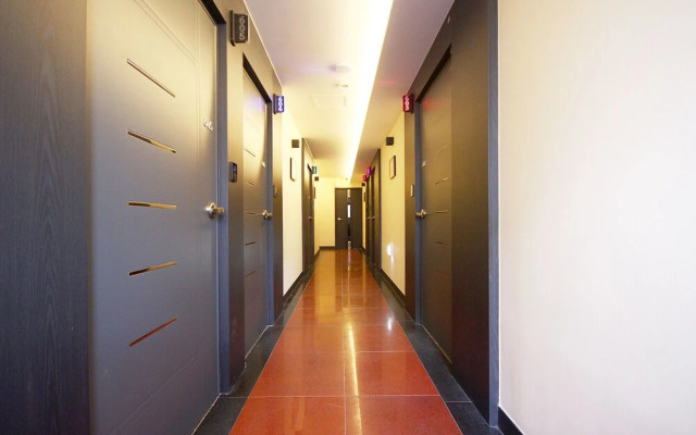 Mango Hotel