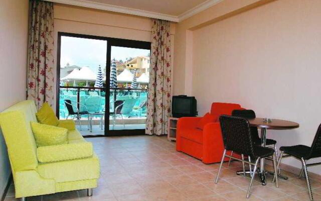 Candan Club Hotel
