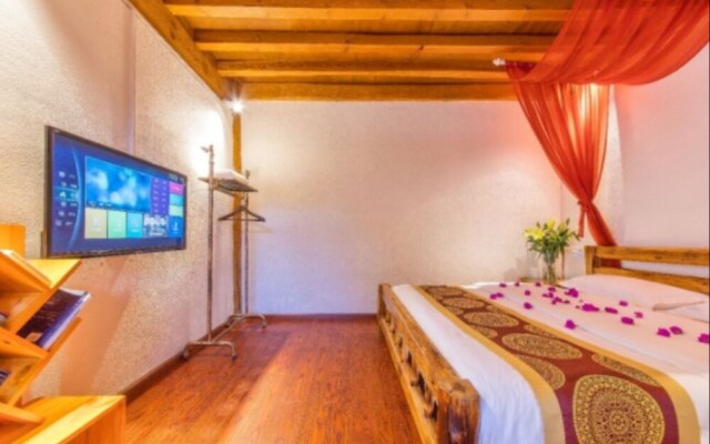 Yilanfenghua Hostel