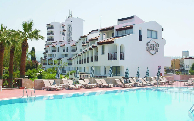 Sentinus Beach Hotel