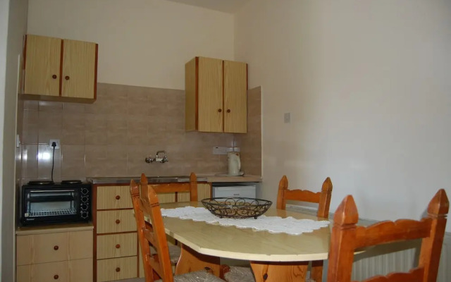 Nicos & Olympia Apartments