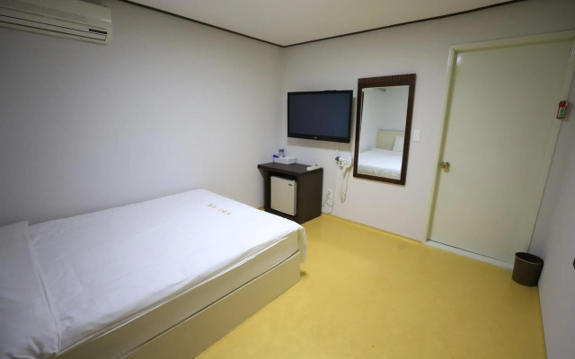 Twins Hotel