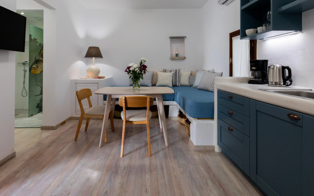 Arco Naxos Luxury Apartments