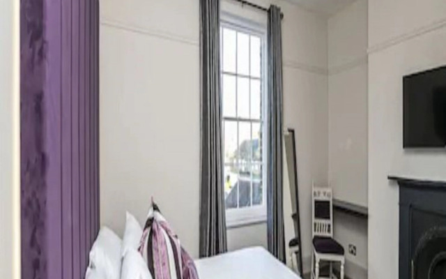 Pages Hotel  Guesthouse