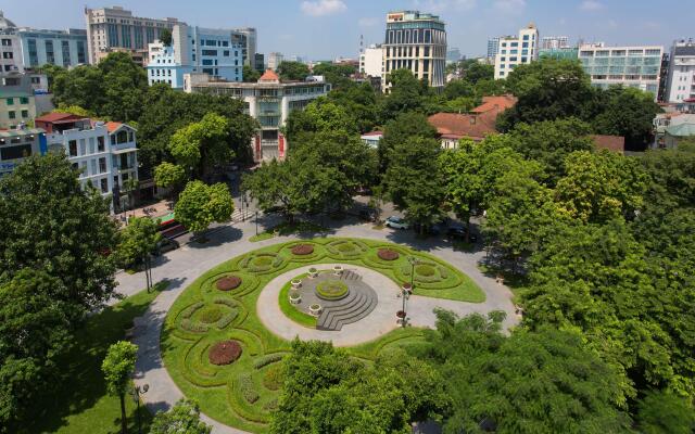 Hilton Hanoi Opera