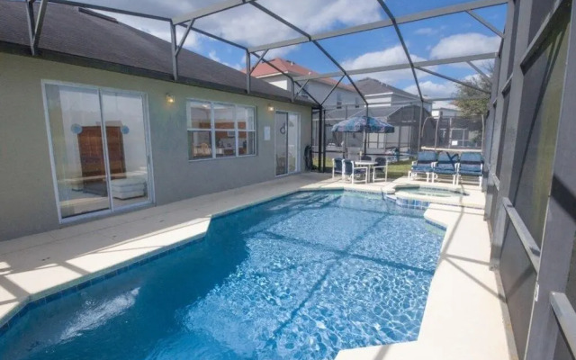 Sunrise Lakes 4 bed / 2.5 bath home