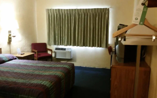 Motel 6-Moline, IL