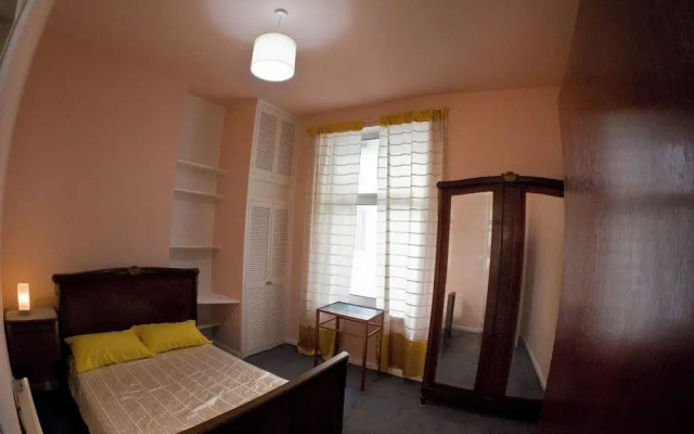 Golden Tides Seaside Retreat in Saint Leonards