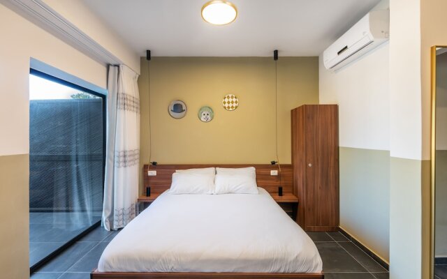 Domus Carmel Hotel
