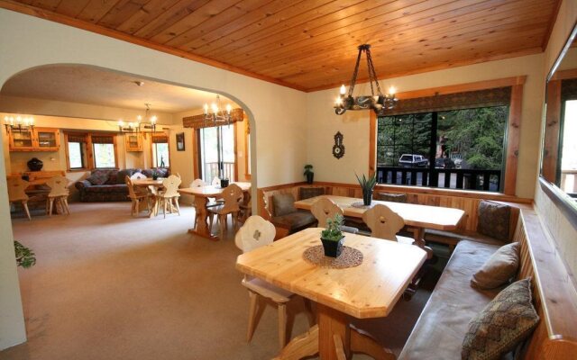 Bear Trail Inn