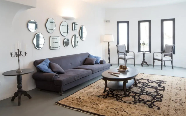 Grand Ambassador Santorini Hotel