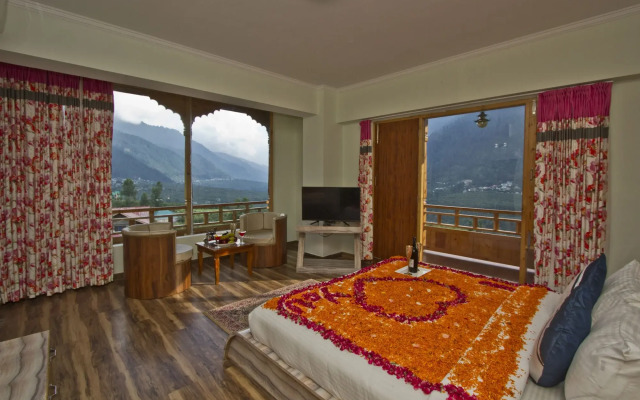 Snow Flakes Resort And Spa Centrally Heated Luxury Resort