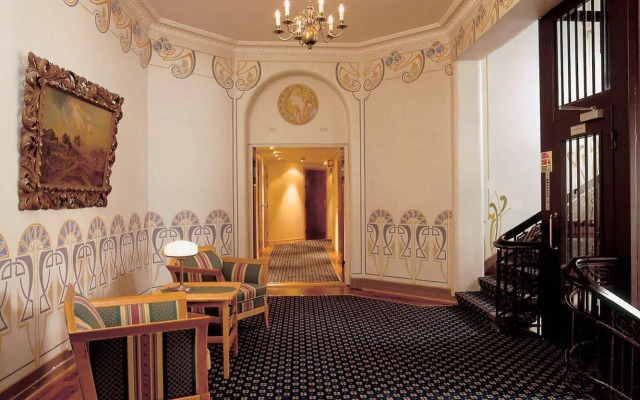 Hotel 1904