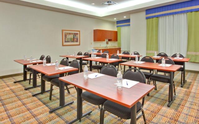 Holiday Inn Express Hotel & Suites Edmonton South, an IHG Hotel