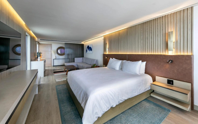 La Jolla Cove Suites