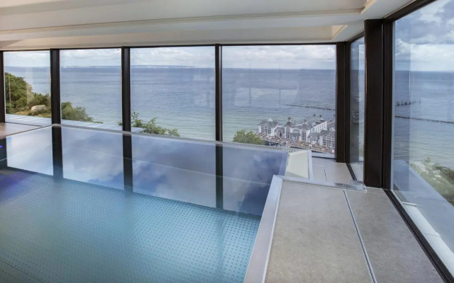 Summerbreeze Cloud - a16716