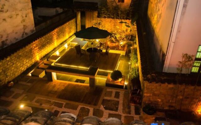 Wuhuatang Boutique Hostel