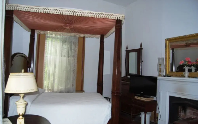 Glenfield Plantation Historic B&B