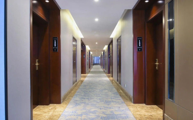 Elong Anyun Hotel (Taixing Biyun Plaza)