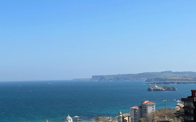 Apartamento Junto Playa Sardinero Con Parking
