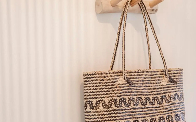 Yucca Beachhouse - Luxury Loft Apartment