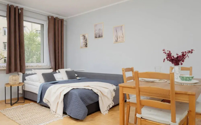 Wilanowska Studio Warsaw by Renters