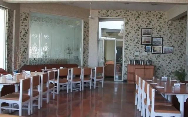 Plaza Palace Hotel