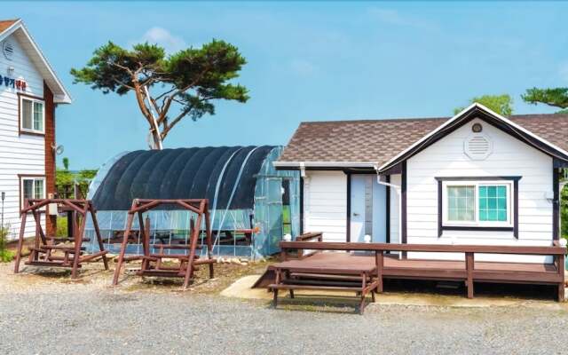 Taean Pine Scented Pension