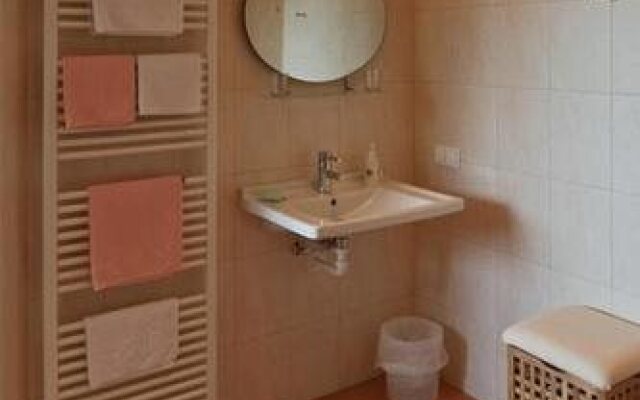 Der Winzerhof Bed & Breakfast Achau