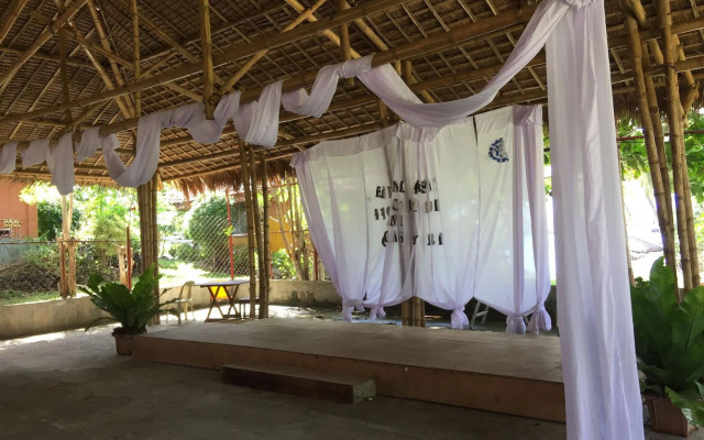 FloWer Beach Resort